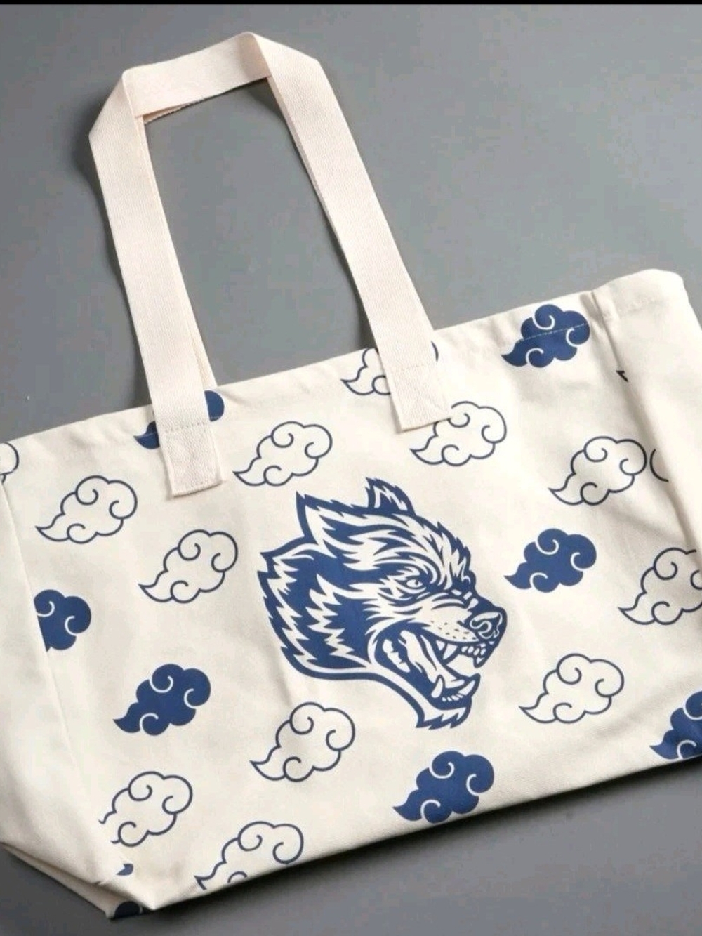 Darc Sport Naruto collaboration canvas tote bag In Cream/Blue wolf clouds